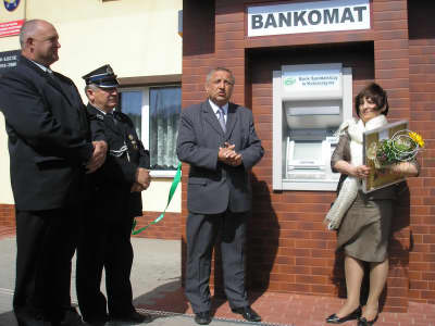 Otwarcie bankomatu w Gołubiu